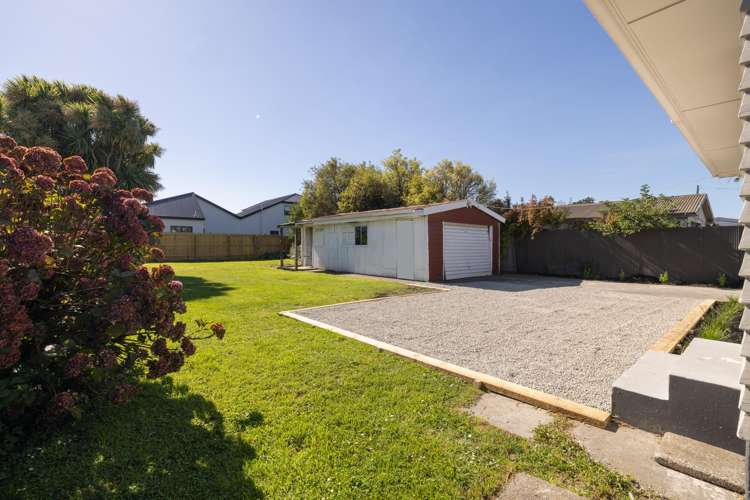 122 Springs Road Hornby_22