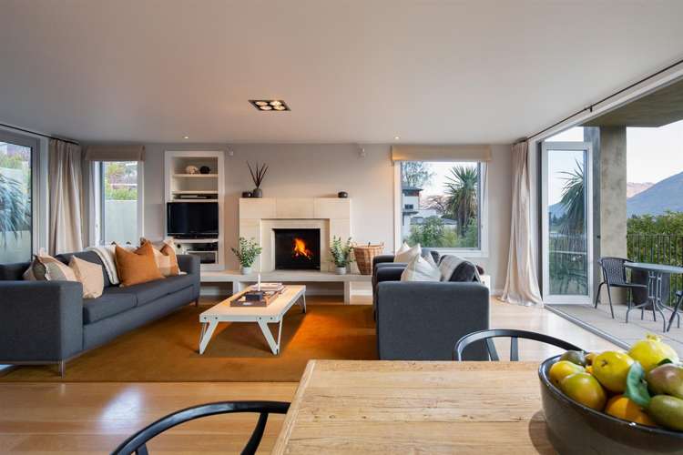 9/12 Dublin Street Queenstown_5