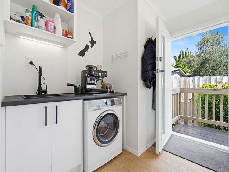 48 Stottholm road Titirangi_11