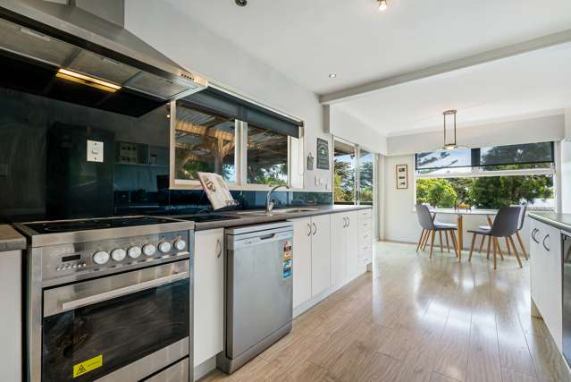 12 Havelle Avenue Titirangi_3