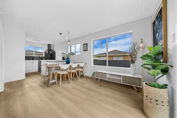2/37 Blacklock Avenue Henderson_7