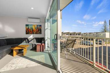 21/60 Parton Road_4