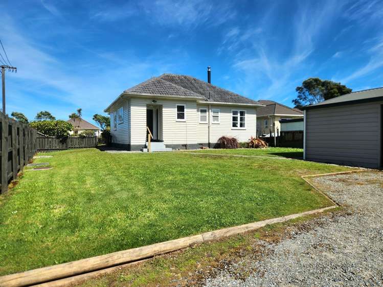 33 Firth Street Cobden_18