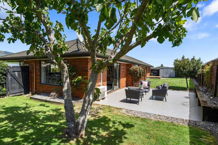 60 Kingsford Drive Stoke_23