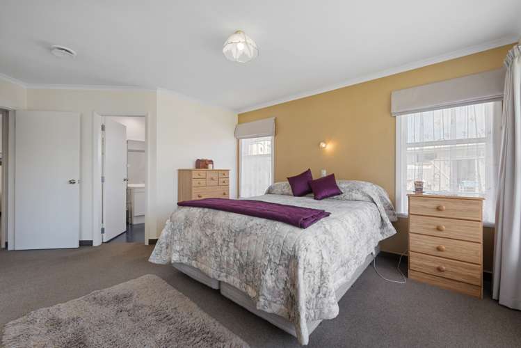 12 Riley Crescent Redwoodtown_22