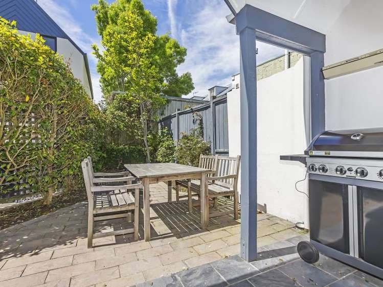 9/14 Harriett Street Thorndon_4