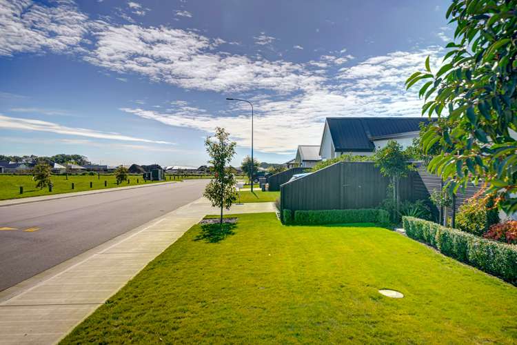 32 Shrimpton Avenue Woodend_22