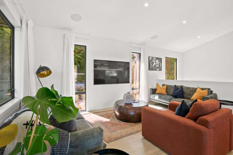 6e Burns Street Westown_6