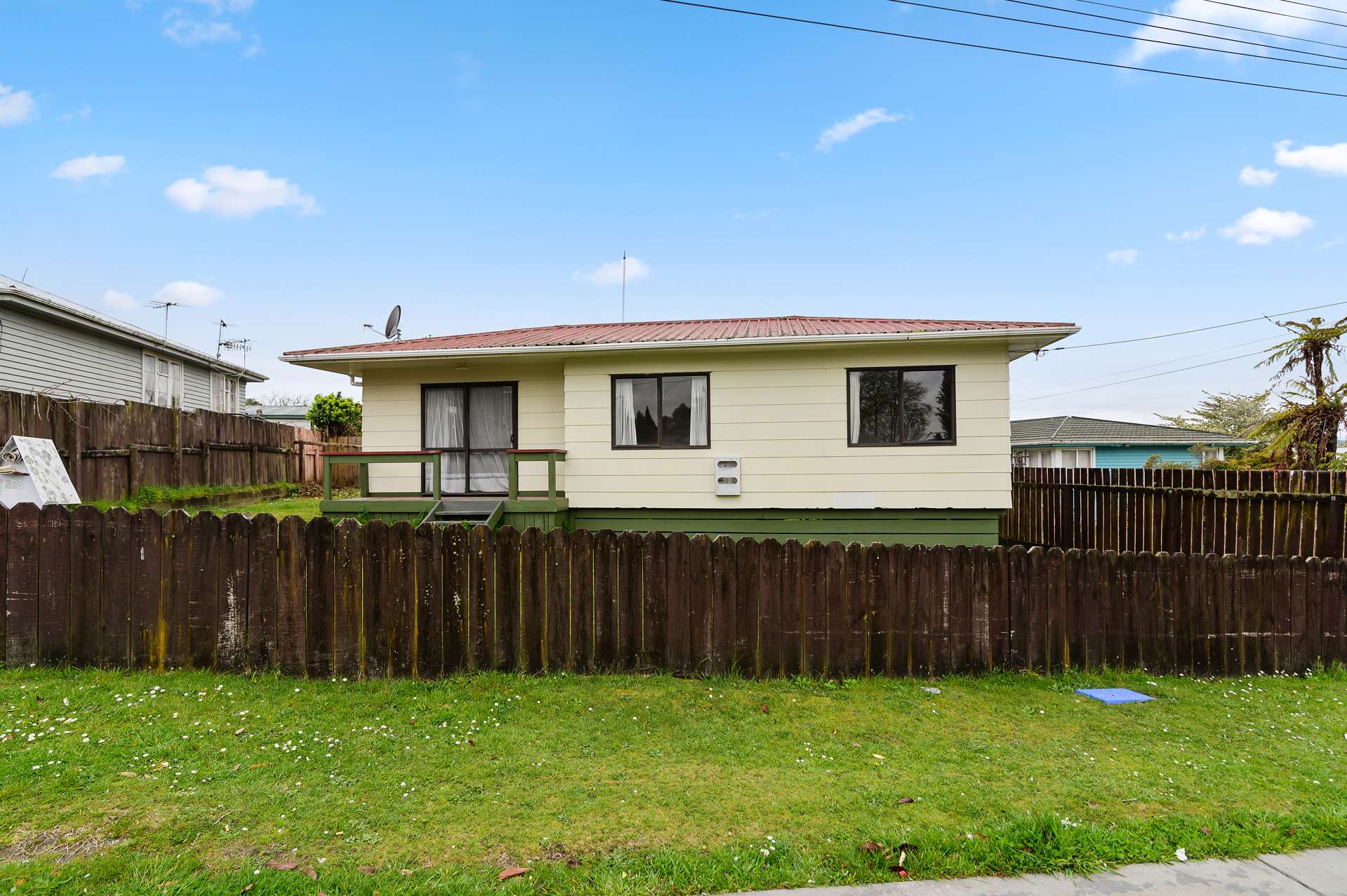 25b Thomas Crescent Western Heights_0