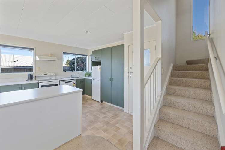 1/7 Reeves Road Acacia Bay_8