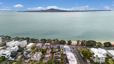 2/24 Eltham Road_2