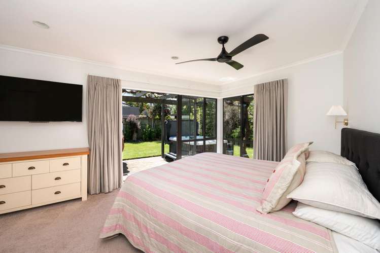 8 Bishops Close Greenmeadows_13