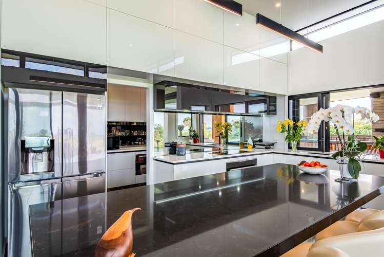 14 Tuparekura Road South Head_11