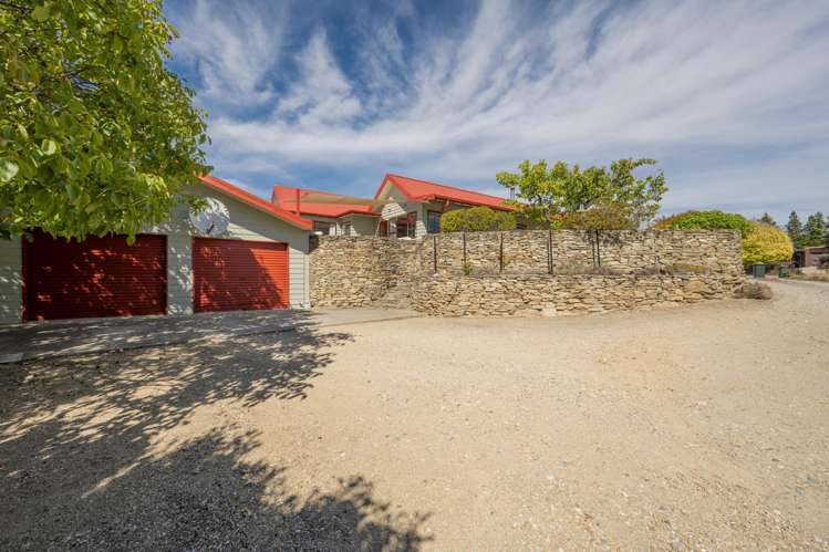 13 Lanes Road Bridge Hill_26