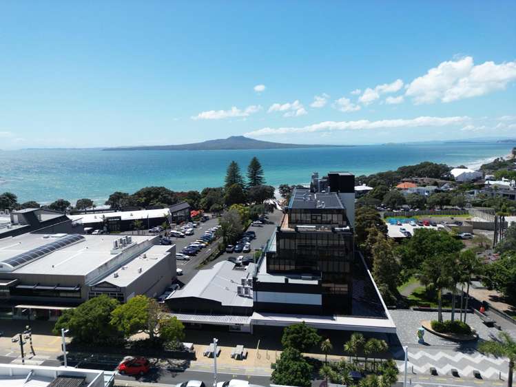 51 Hurstmere Road Takapuna_1