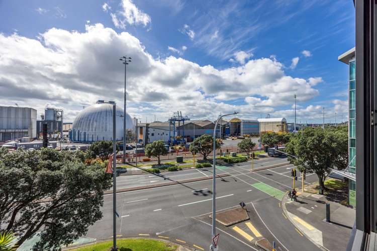 327/8 Dockside Lane Auckland Central_1