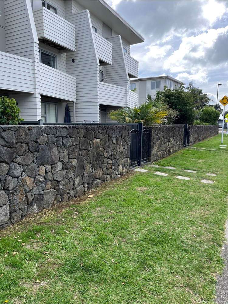 26/3 Riverside Road Orewa_12