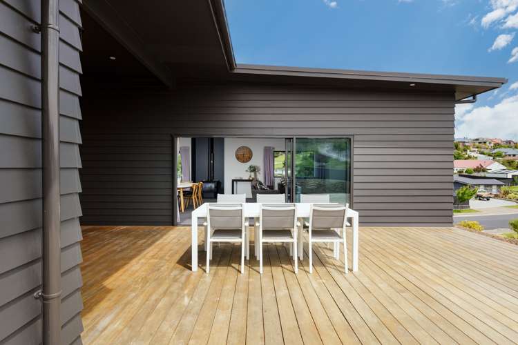 53 Heathfield Drive Mosgiel_24