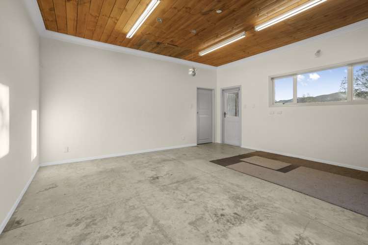 34 Pencarrow Crescent Wainuiomata_29