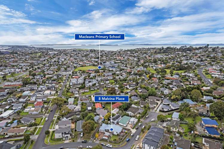 8 Malvina Place Bucklands Beach_11