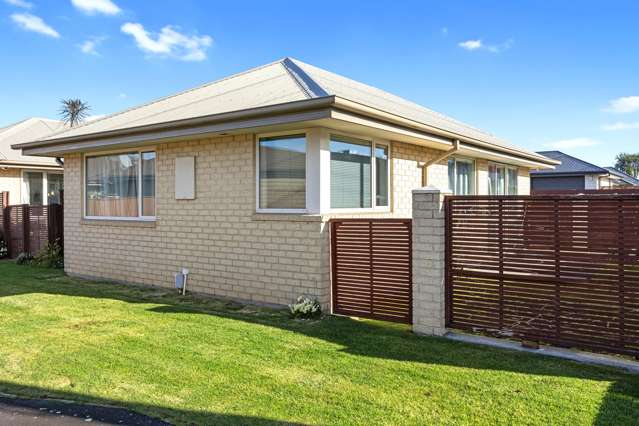 Convenient, Independent Living Close to Everything