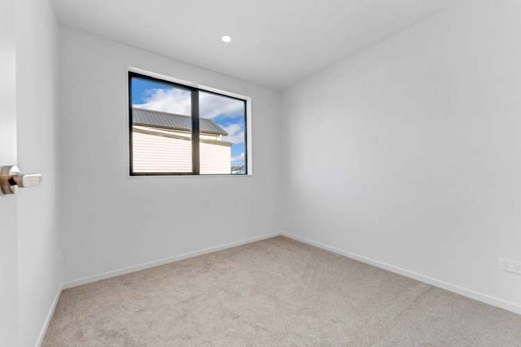 55 Survila Street Papakura_12