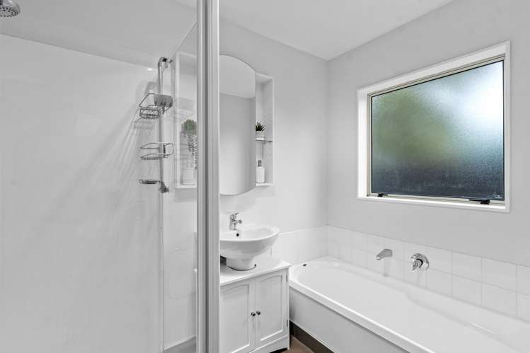 19 Saint Judes Lane Woolston_8