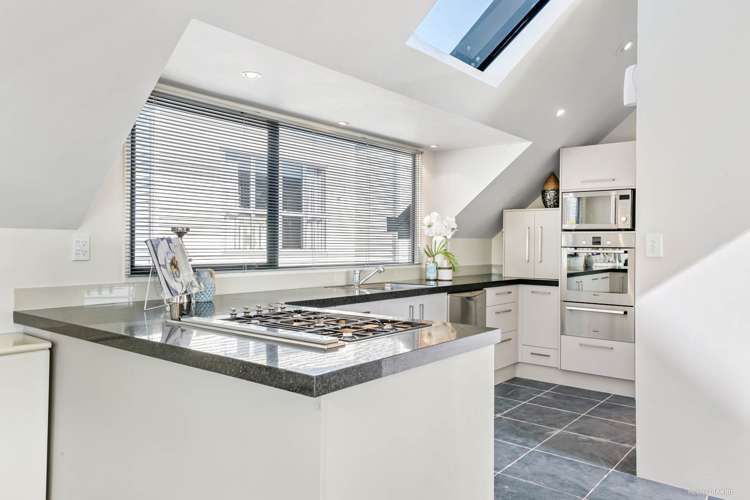 8b Te Akau Crescent Bucklands Beach_5