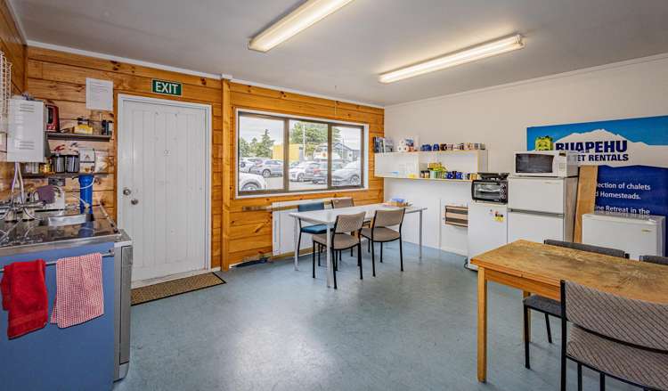 16-18 Goldfinch Street, 28-30 Ayr Street Ohakune_8