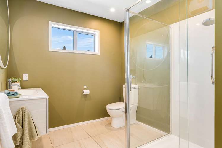 4 Marina View Paremata_14