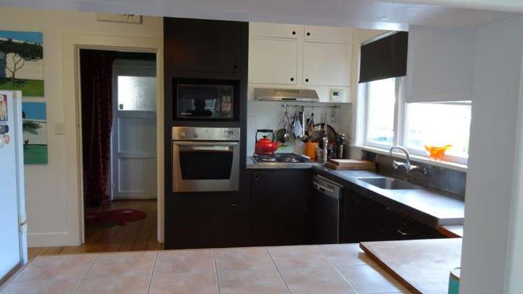 2 Leicester Street Picton_4