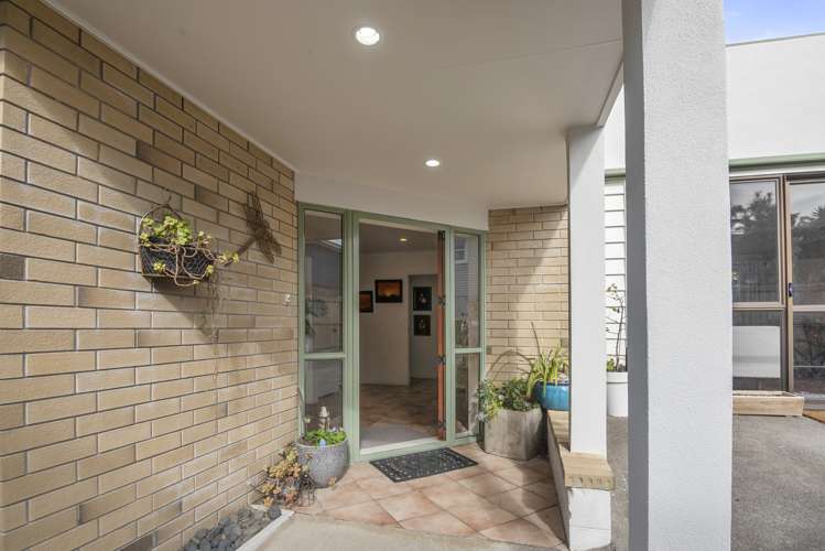 2/12 Patons Road Howick_23