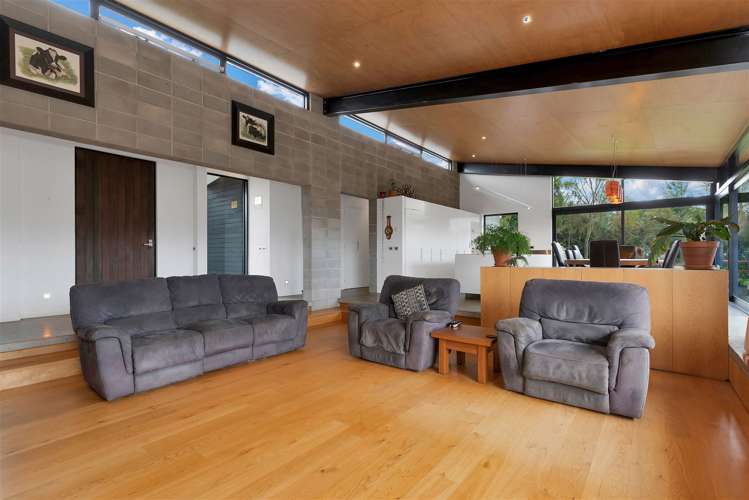 219 Wyndale Road Springfield_11