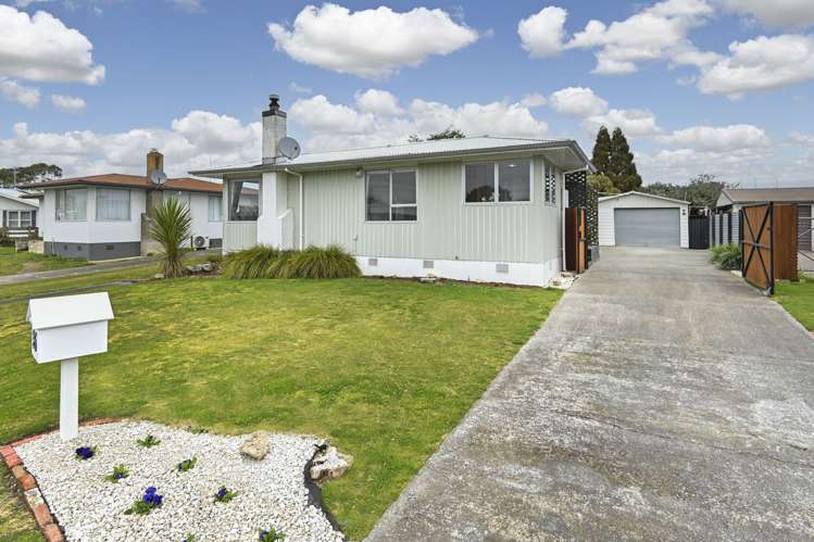 35 Walton Way Flaxmere_17