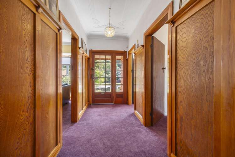 22 Ainslee Place North East Valley_11