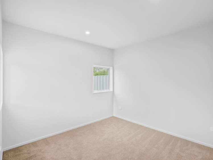 8/24 Dampier Street Woolston_3