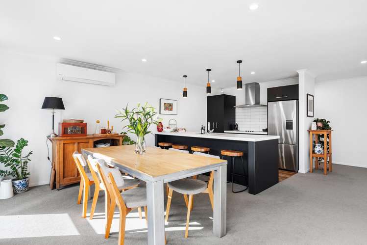 4 Riverstone Place_5