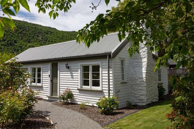 New York buyers have their eye on historic Arrowtown cottage