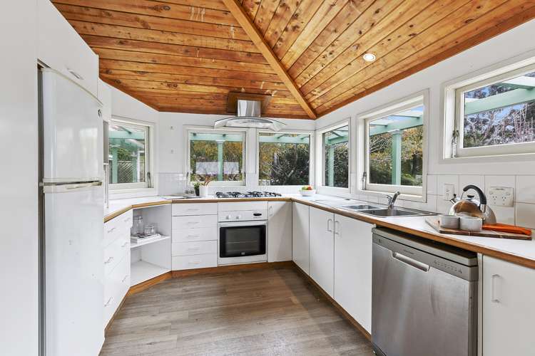 37 Jubilee Road Khandallah_7