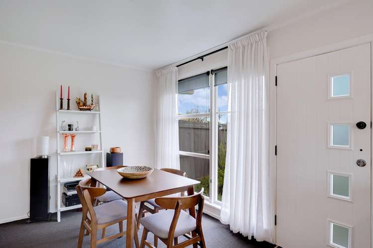 89A Bruce Avenue Glenview_6