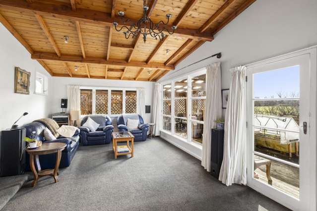 589 Gladstone Road Carterton_1