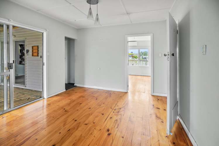 24 Station Road Paeroa_5