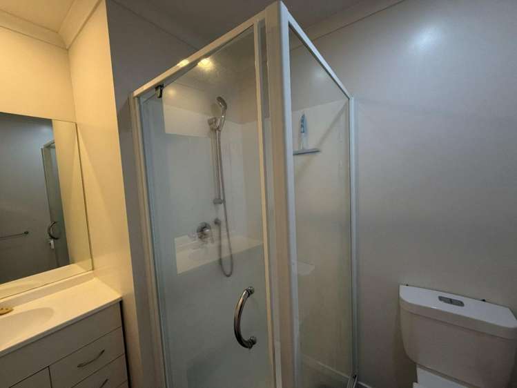 4/60 Parton Road 1131_5