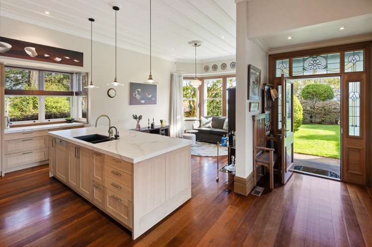 23 Ruakiwi Road Hamilton Lake_10