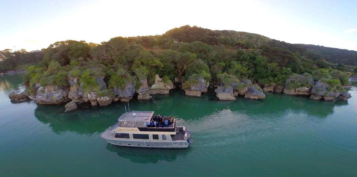 Wahinemoe - Raglan Boat Charters_2