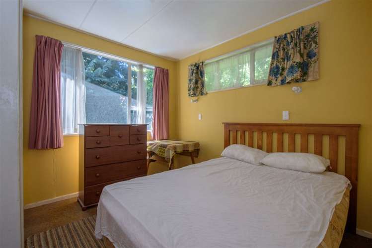 8 Stafford Street Arrowtown_13