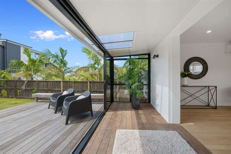 1/240 Hurstmere Road Takapuna_17