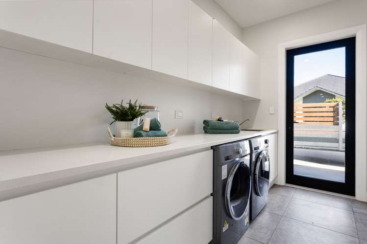 8 Baxter Michael Crescent Cambridge_24