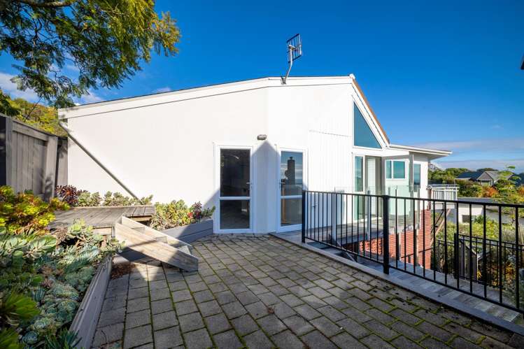 2/4 The Cliffs Britannia Heights_14