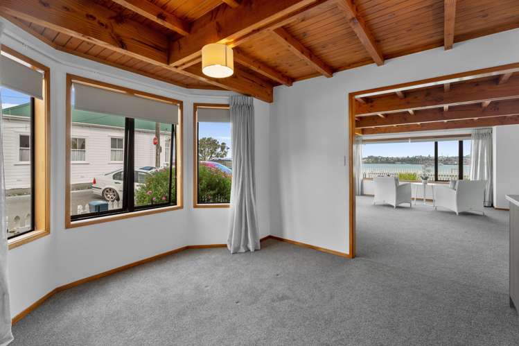 33 Queens Parade Devonport_12